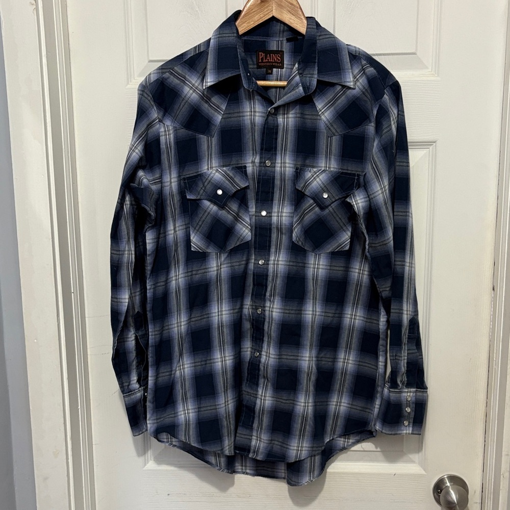 PLAINS WESTERN WEAR blue plaid shirt. Size M